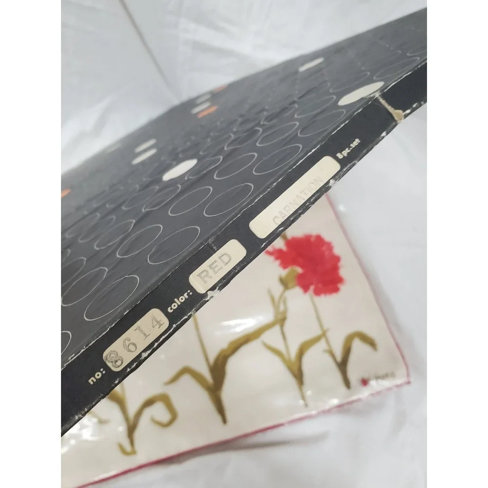 Vintage Vera Neumann Carnation Belgian Linen 8 Piece Table Set Red White 8614